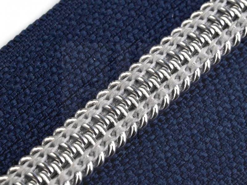 Spirálcipzár ezüst fogazással - 60 cm Spirálcipzár ezüst fogazással - 60 cm