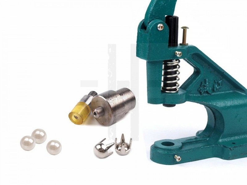 Fém patent gyöngyök szegecseléséhez - 20 gr. Fém rövidárú Fém patent gyöngyök szegecseléséhez - 20 gr. Fém rövidárú