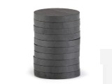 Mágnes 25 mm - 10 db Fém-,mágnes kellék